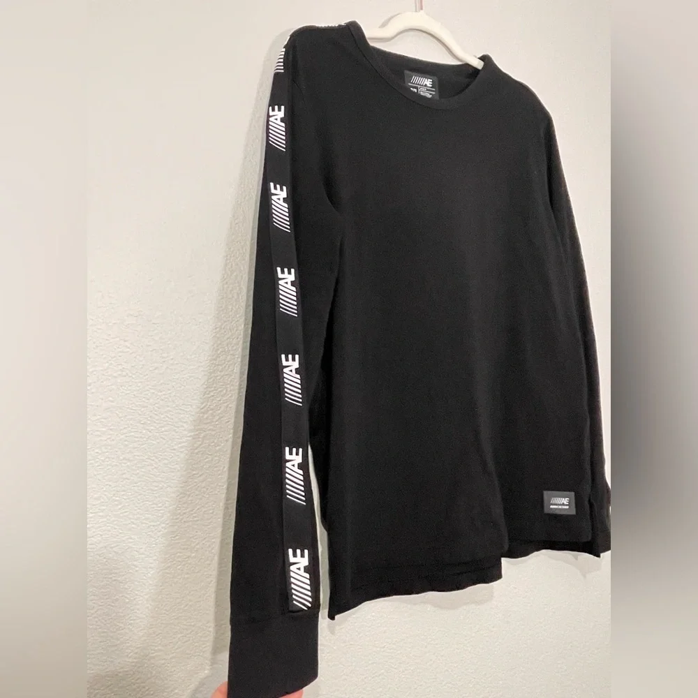 American Eagle Shirt Long Sleeve Shirt AE Logo Down Sleeve Athleisure Women M